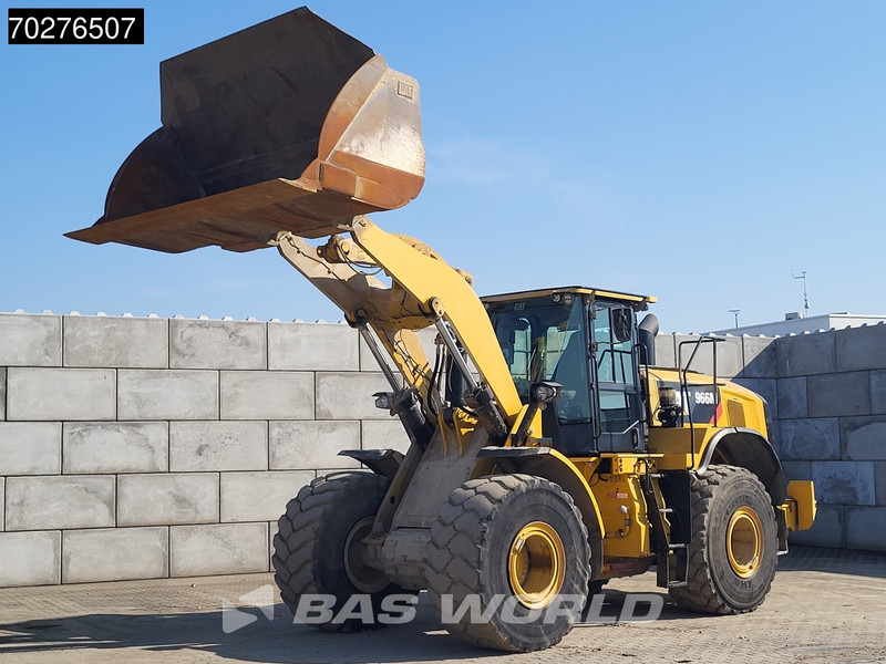 Caterpillar 966M - Chargeuse sur pneus: photos 2 Caterpillar 966M - Chargeuse sur pneus: photos 2