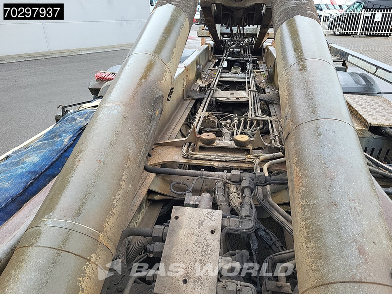 DAF CF 400 6X2 VDL S-21-6200 Hooklift Lift Axle Automatic ACC Euro 6 - Camion ampliroll: photos 5 DAF CF 400 6X2 VDL S-21-6200 Hooklift Lift Axle Automatic ACC Euro 6 - Camion ampliroll: photos 5