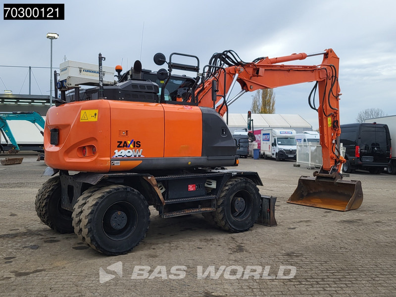 Hitachi ZX140W -6 - Pelle sur pneus: photos 5 Hitachi ZX140W -6 - Pelle sur pneus: photos 5