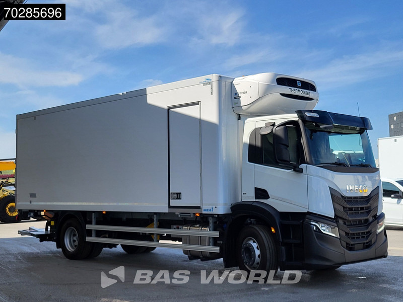 Iveco S-Way 400 4X2 NEW! 19t Thermo King T-1200 ATP Automatic 2000kg Ladebordwand Euro 6 - Camion frigorifique: photos 3 Iveco S-Way 400 4X2 NEW! 19t Thermo King T-1200 ATP Automatic 2000kg Ladebordwand Euro 6 - Camion frigorifique: photos 3