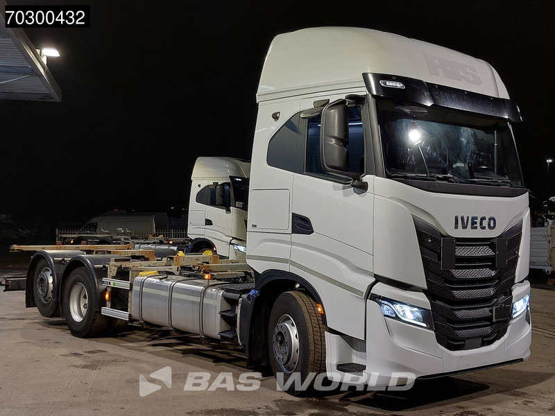 Iveco S-Way 510 6X2 BDF Full Air Automatic Retarder Lift-Axle ACC Euro 6 - Camion porte-conteneur/ Caisse mobile: photos 3 Iveco S-Way 510 6X2 BDF Full Air Automatic Retarder Lift-Axle ACC Euro 6 - Camion porte-conteneur/ Caisse mobile: photos 3