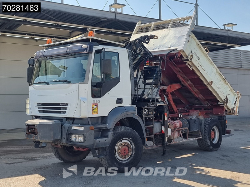Camion benne, Camion grue Iveco Trakker 310 4X4 Atlas 145.2-A2 Kran Crane 4x4 Big axle 6m3 3 sided tipper Euro 4: photos 8 Camion benne, Camion grue Iveco Trakker 310 4X4 Atlas 145.2-A2 Kran Crane 4x4 Big axle 6m3 3 sided tipper Euro 4: photos 8