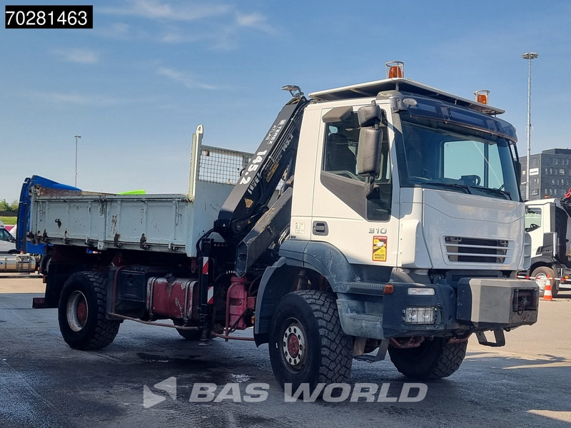 Camion benne, Camion grue Iveco Trakker 310 4X4 Atlas 145.2-A2 Kran Crane 4x4 Big axle 6m3 3 sided tipper Euro 4: photos 13 Camion benne, Camion grue Iveco Trakker 310 4X4 Atlas 145.2-A2 Kran Crane 4x4 Big axle 6m3 3 sided tipper Euro 4: photos 13