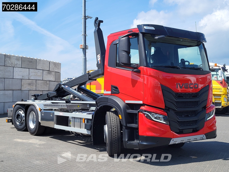 Iveco X-Way 460 6X2 NEW VDL S21-6400 Hooklift Lift+steering Axle Automatic Navi Euro 6 - Camion ampliroll: photos 3 Iveco X-Way 460 6X2 NEW VDL S21-6400 Hooklift Lift+steering Axle Automatic Navi Euro 6 - Camion ampliroll: photos 3