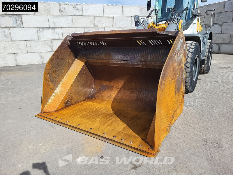 Chargeuse sur pneus Liebherr L538: photos 18 Chargeuse sur pneus Liebherr L538: photos 18