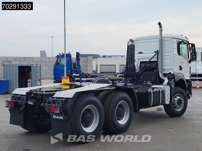MAN TGS 40.400 6X4 NEW 6x4 chassis PTO Preparation Steelsuspension Big-Axle Automatic Euro 2 - Châssis cabine: photos 5 MAN TGS 40.400 6X4 NEW 6x4 chassis PTO Preparation Steelsuspension Big-Axle Automatic Euro 2 - Châssis cabine: photos 5