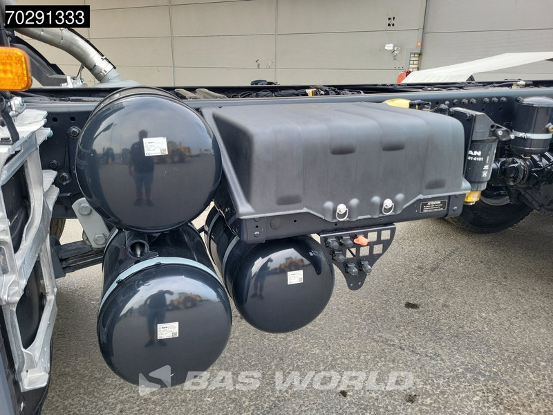 Châssis cabine neuf MAN TGS 40.400 6X4 NEW 6x4 chassis PTO Preparation Steelsuspension Big-Axle Automatic Euro 2: photos 12