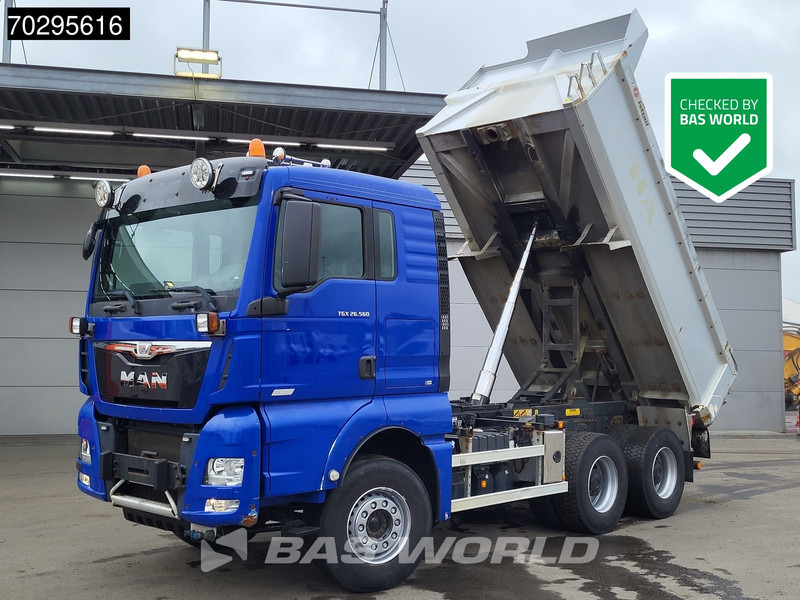 MAN TGX 26.560 TGX 6X4 Retarder 11m3 Istrail Tipper Big-Axle Automatic Xenon Navi Euro 6 - Camion benne: photos 1 MAN TGX 26.560 TGX 6X4 Retarder 11m3 Istrail Tipper Big-Axle Automatic Xenon Navi Euro 6 - Camion benne: photos 1