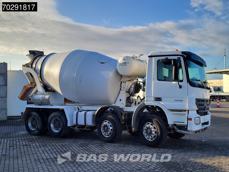 Mercedes-Benz Actros 3236 8X4 9m3 Stetter Mixer Retarder Steelsuspension Big-Axle Euro 3 - Camion malaxeur: photos 3 Mercedes-Benz Actros 3236 8X4 9m3 Stetter Mixer Retarder Steelsuspension Big-Axle Euro 3 - Camion malaxeur: photos 3