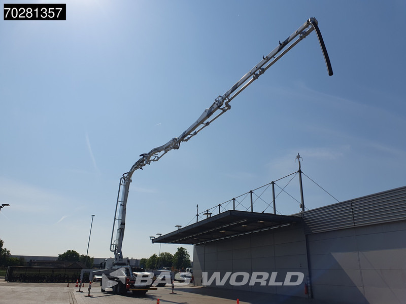Mercedes-Benz Arocs 3343 6X4 CIFA K40H Carbotech Pump 5 arm Big-Axle Navi Euro 6 - Camion pompe: photos 2 Mercedes-Benz Arocs 3343 6X4 CIFA K40H Carbotech Pump 5 arm Big-Axle Navi Euro 6 - Camion pompe: photos 2