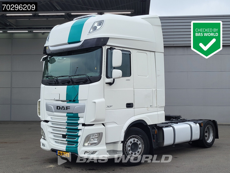DAF XF 480 XF 4X2 NL-Truck APK Mega SSC 2xTanks ACC Euro 6 - Tracteur routier: photos 1 DAF XF 480 XF 4X2 NL-Truck APK Mega SSC 2xTanks ACC Euro 6 - Tracteur routier: photos 1