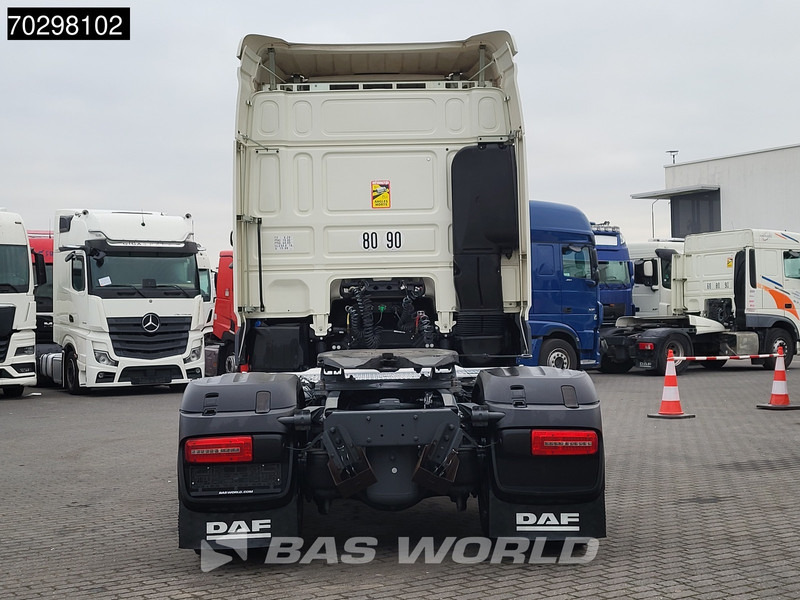 Tracteur routier DAF XF 530 4X2 Retarder Standairco ACC Euro 6: photos 12 Tracteur routier DAF XF 530 4X2 Retarder Standairco ACC Euro 6: photos 12