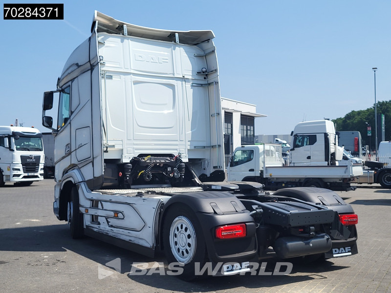 DAF XG 480 XG 4X2 NEW! 1 of 1 Comic-Style by Sina Kleemann! 2x Tanks - Tracteur routier: photos 2 DAF XG 480 XG 4X2 NEW! 1 of 1 Comic-Style by Sina Kleemann! 2x Tanks - Tracteur routier: photos 2