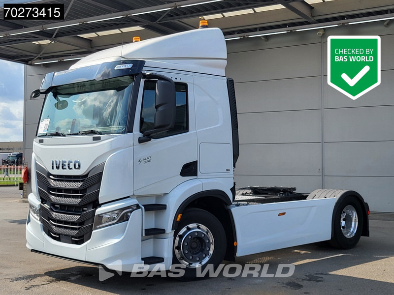Iveco S-Way 340 4X2 NEW! ActiveTime ADR Alcoa's ACC LED - Tracteur routier: photos 1 Iveco S-Way 340 4X2 NEW! ActiveTime ADR Alcoa's ACC LED - Tracteur routier: photos 1