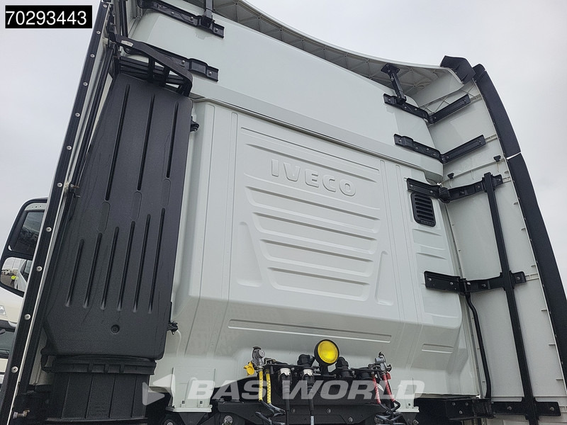 Iveco S-Way 490 4X2 Retarder Standairco 2xTanks ACC LED Navi Euro 6 - Tracteur routier: photos 3 Iveco S-Way 490 4X2 Retarder Standairco 2xTanks ACC LED Navi Euro 6 - Tracteur routier: photos 3
