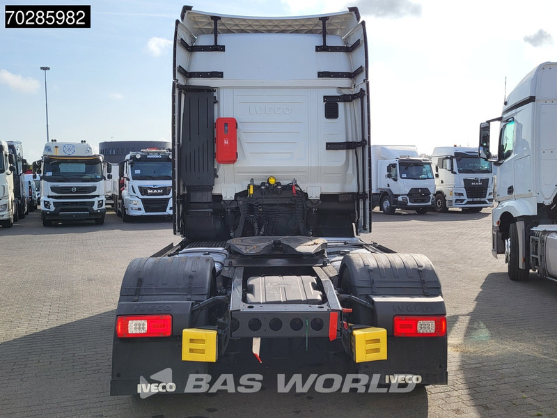 Iveco S-Way 490 4X2 Retarder Standklima 2xTanks Navi ACC LED Euro 6 - Tracteur routier: photos 3 Iveco S-Way 490 4X2 Retarder Standklima 2xTanks Navi ACC LED Euro 6 - Tracteur routier: photos 3