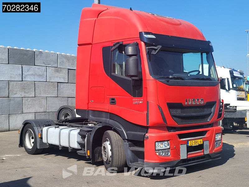 Iveco Stralis 420 Stralis 4X2 NL-Truck Retarder 2X Tanks Mega ACC Euro 6 - Tracteur routier: photos 3 Iveco Stralis 420 Stralis 4X2 NL-Truck Retarder 2X Tanks Mega ACC Euro 6 - Tracteur routier: photos 3