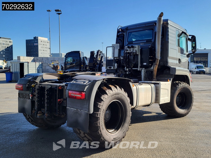 MAN TGS 18.510 4X4 LOF Agrar Demo-Truck! 750/45R526.5 Tyres Hydraulik Euro 6 - Tracteur routier: photos 5 MAN TGS 18.510 4X4 LOF Agrar Demo-Truck! 750/45R526.5 Tyres Hydraulik Euro 6 - Tracteur routier: photos 5