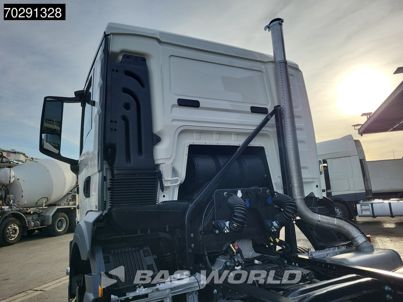 MAN TGS 33.400 6X4 NEW! Full-Steel Big-Axle Drumbrakes LED Euro 2 - Tracteur routier: photos 5 MAN TGS 33.400 6X4 NEW! Full-Steel Big-Axle Drumbrakes LED Euro 2 - Tracteur routier: photos 5