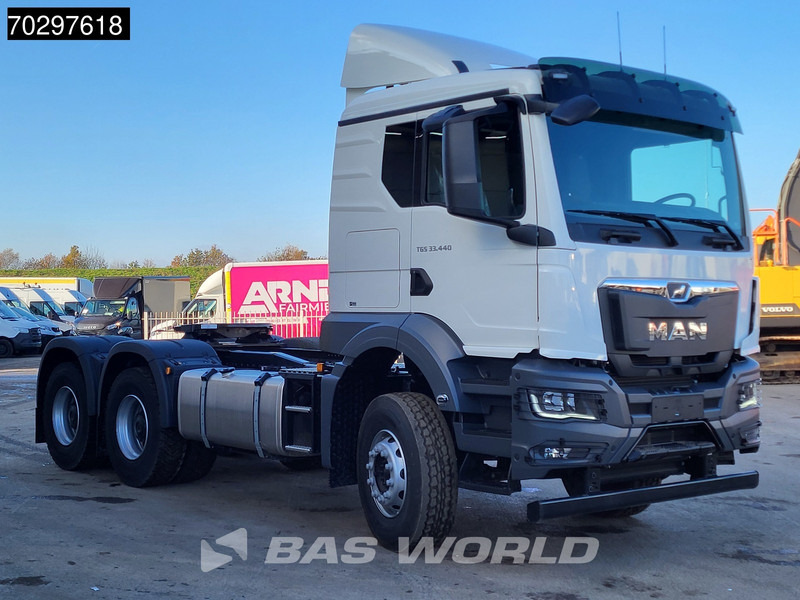 MAN TGS 33.440 6X4 NEW! Manual TN Euro2 Full-Steel Big-Axle Drumbrakes - Tracteur routier: photos 3 MAN TGS 33.440 6X4 NEW! Manual TN Euro2 Full-Steel Big-Axle Drumbrakes - Tracteur routier: photos 3