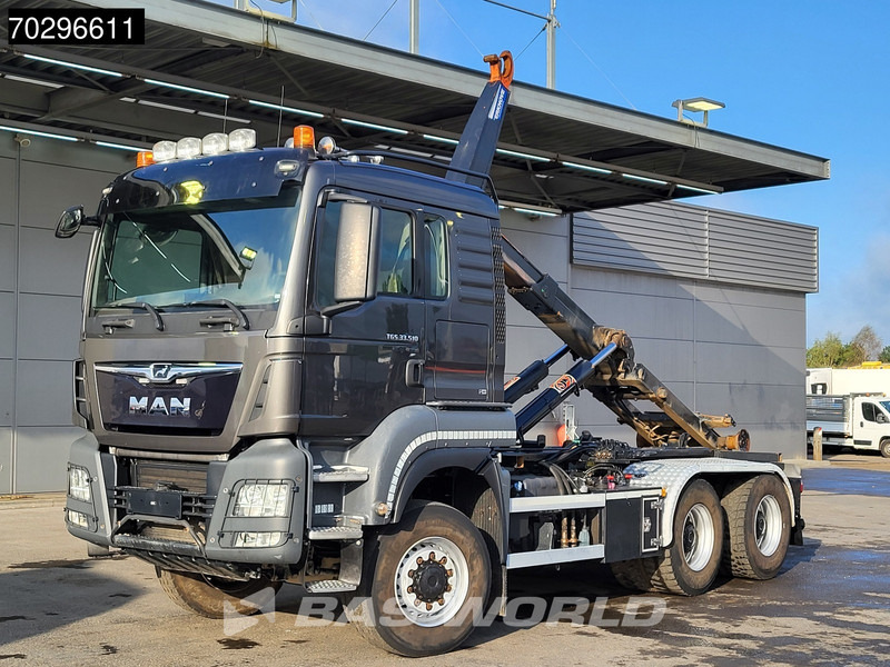 MAN TGS 33.510 TGS 6X6 Tractorhead + hooklift 20t AJK 5th wheel Wechselsystem Retarder Automatic - Tracteur routier: photos 5 MAN TGS 33.510 TGS 6X6 Tractorhead + hooklift 20t AJK 5th wheel Wechselsystem Retarder Automatic - Tracteur routier: photos 5