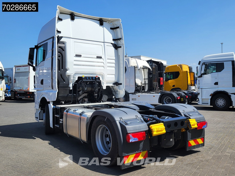 MAN TGX 18.480 4X2 NEW! GX LED 2x Tanks Standklima ACC Euro 6 - Tracteur routier: photos 2 MAN TGX 18.480 4X2 NEW! GX LED 2x Tanks Standklima ACC Euro 6 - Tracteur routier: photos 2