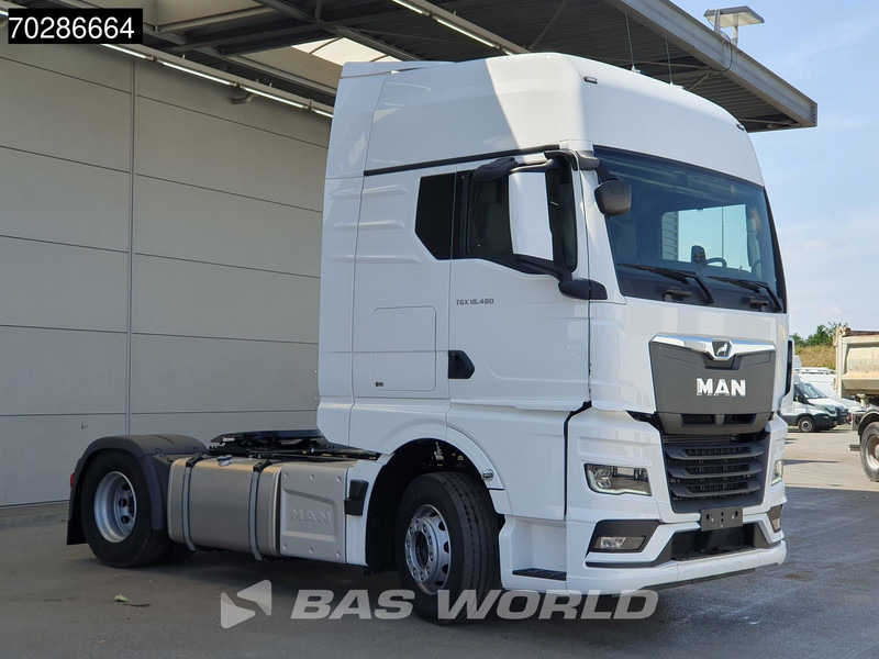 MAN TGX 18.480 4X2 NEW! GX LED 2x Tanks Standklima ACC Euro 6 - Tracteur routier: photos 3 MAN TGX 18.480 4X2 NEW! GX LED 2x Tanks Standklima ACC Euro 6 - Tracteur routier: photos 3