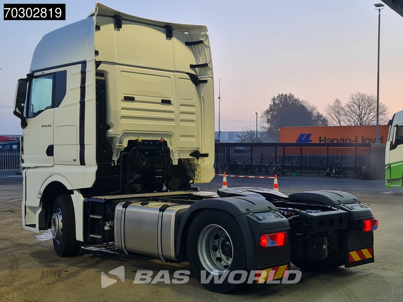 MAN TGX 18.480 4X2 NEW! GX Standklima LED 2x Tanks ACC Euro 6 - Tracteur routier: photos 2 MAN TGX 18.480 4X2 NEW! GX Standklima LED 2x Tanks ACC Euro 6 - Tracteur routier: photos 2