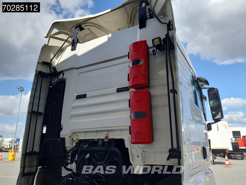 MAN TGX 18.500 4X2 Retarder 2x Tanks - Tracteur routier: photos 3 MAN TGX 18.500 4X2 Retarder 2x Tanks - Tracteur routier: photos 3