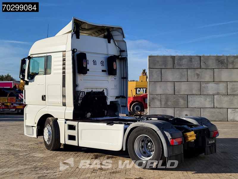 MAN TGX 18.500 4X2 XLX Retarder 2x Tanks - Tracteur routier: photos 2 MAN TGX 18.500 4X2 XLX Retarder 2x Tanks - Tracteur routier: photos 2