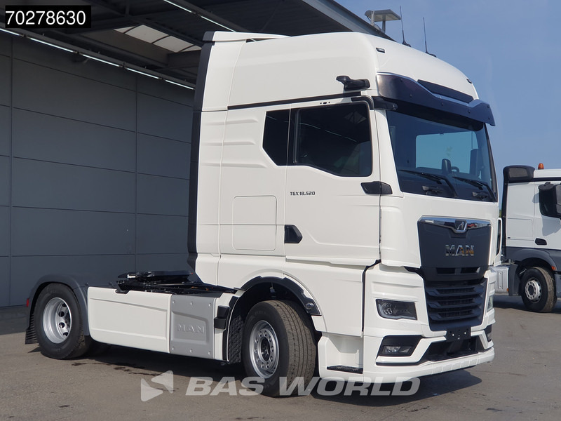MAN TGX 18.520 4X2 GX Retarder 2xTanks MirrorCam Standklima ACC Navi LED Nieuw! - Tracteur routier: photos 3 MAN TGX 18.520 4X2 GX Retarder 2xTanks MirrorCam Standklima ACC Navi LED Nieuw! - Tracteur routier: photos 3