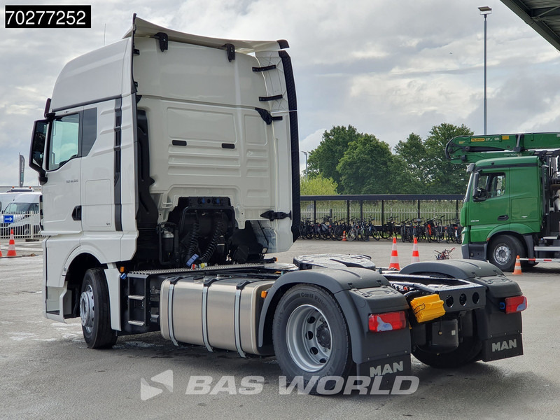 MAN TGX 18.520 4X2 NEW! GX Retarder 2x Tanks Standklima ACC - Tracteur routier: photos 2 MAN TGX 18.520 4X2 NEW! GX Retarder 2x Tanks Standklima ACC - Tracteur routier: photos 2