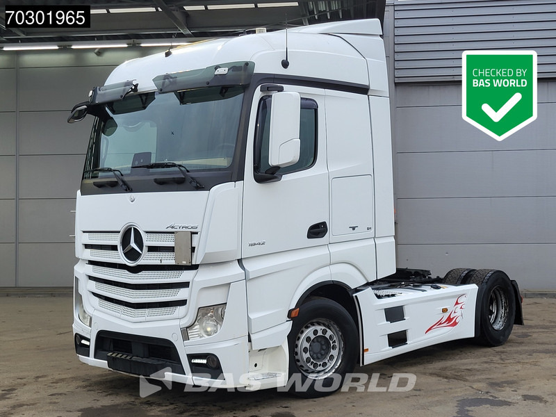 Mercedes-Benz Actros 1842 4X2 StreamSpace 2xTanks - Tracteur routier: photos 1 Mercedes-Benz Actros 1842 4X2 StreamSpace 2xTanks - Tracteur routier: photos 1