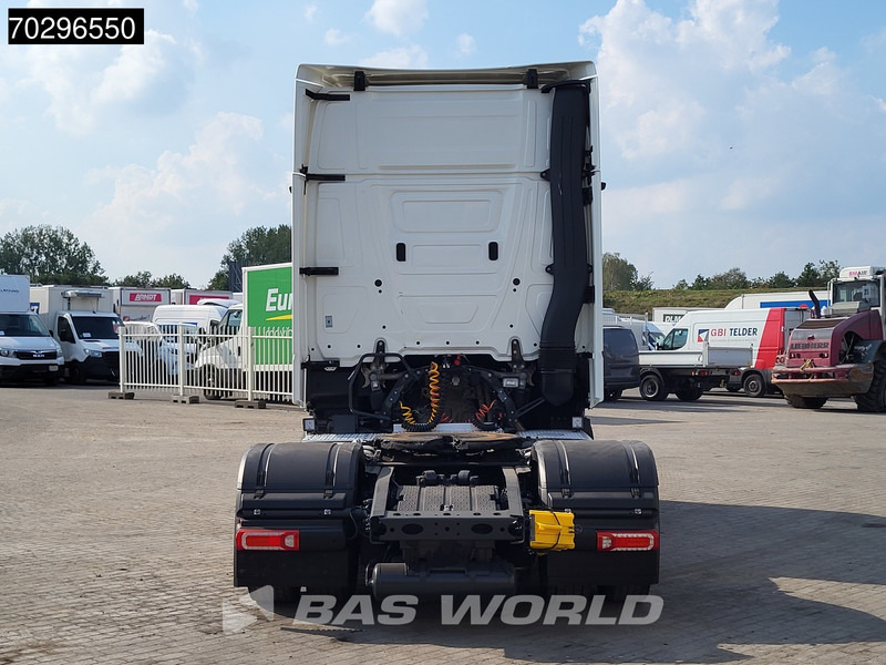 Mercedes-Benz Actros 1845 4X2 GigaSpace Mega Retarder 2x Tanks Standklima Xenon Euro 6 - Tracteur routier: photos 3 Mercedes-Benz Actros 1845 4X2 GigaSpace Mega Retarder 2x Tanks Standklima Xenon Euro 6 - Tracteur routier: photos 3