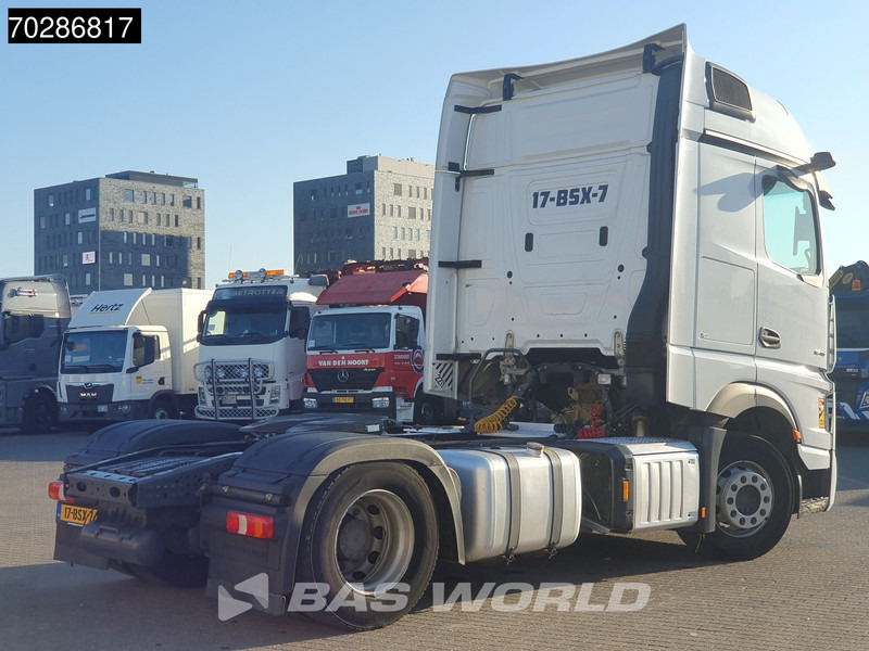 Mercedes-Benz Actros 1845 4X2 NL-Truck 2xTanks MirrorCam Navi Xenon Euro 6 - Tracteur routier: photos 5 Mercedes-Benz Actros 1845 4X2 NL-Truck 2xTanks MirrorCam Navi Xenon Euro 6 - Tracteur routier: photos 5