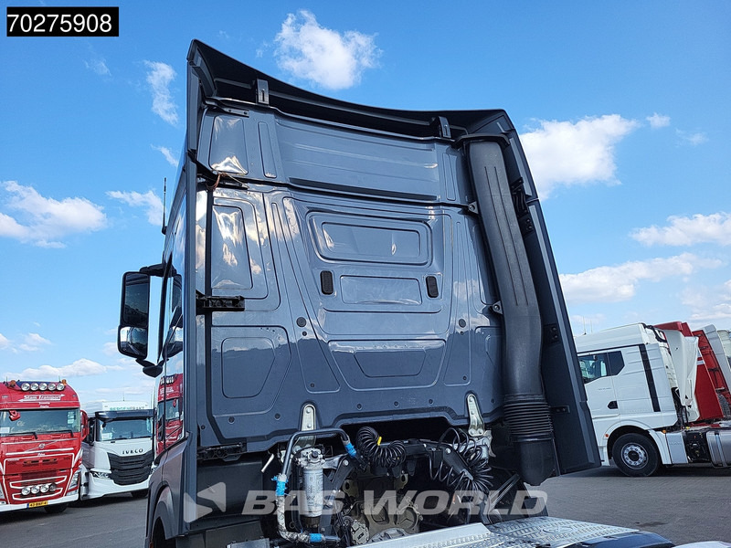 Mercedes-Benz Actros 1851 4X2 BigSpace 2x Tanks - Tracteur routier: photos 3 Mercedes-Benz Actros 1851 4X2 BigSpace 2x Tanks - Tracteur routier: photos 3