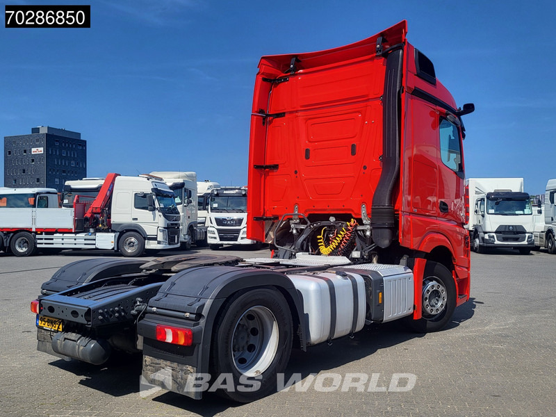 Mercedes-Benz Actros 1942 4X2 NL-Truck StreamSpace 2x Tanks MirrorCam - Tracteur routier: photos 5 Mercedes-Benz Actros 1942 4X2 NL-Truck StreamSpace 2x Tanks MirrorCam - Tracteur routier: photos 5