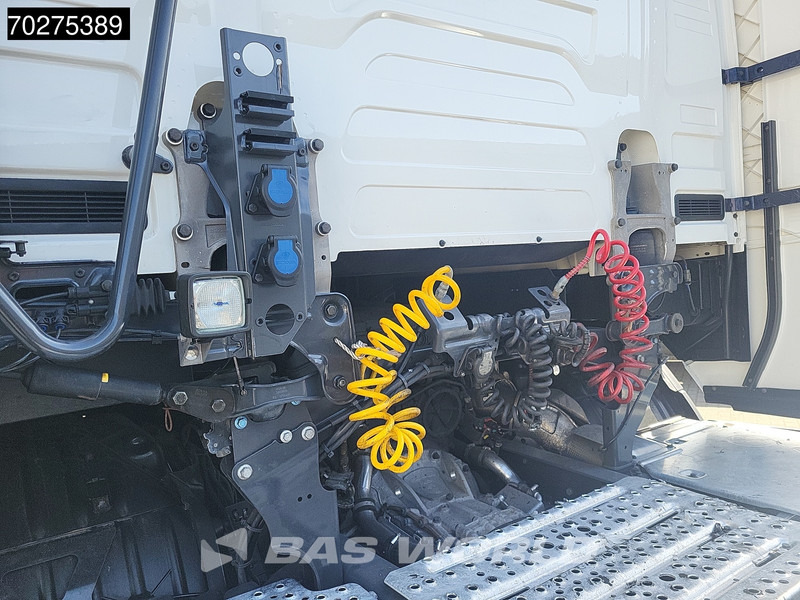 Scania S460 4X2 Retarder 2xTanks ACC - Tracteur routier: photos 5 Scania S460 4X2 Retarder 2xTanks ACC - Tracteur routier: photos 5