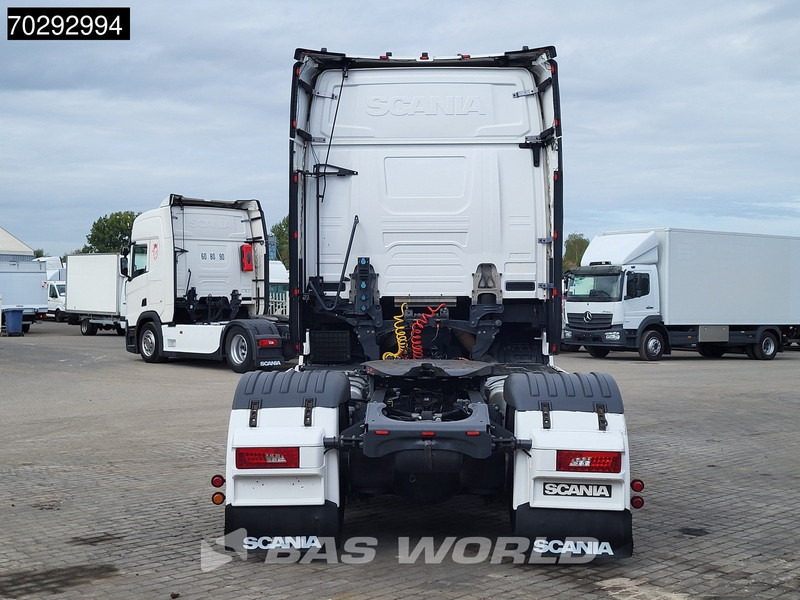 Scania S520 S 4X2 Retarder Full-Air 2x Tanks Leder Standklima Navi ACC LED Euro 6 - Tracteur routier: photos 3 Scania S520 S 4X2 Retarder Full-Air 2x Tanks Leder Standklima Navi ACC LED Euro 6 - Tracteur routier: photos 3