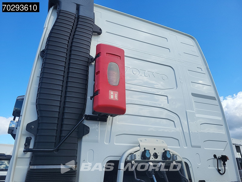 Volvo FH 420 FH 4X2 ACC Standklima ADR Euro 6 - Tracteur routier: photos 5 Volvo FH 420 FH 4X2 ACC Standklima ADR Euro 6 - Tracteur routier: photos 5