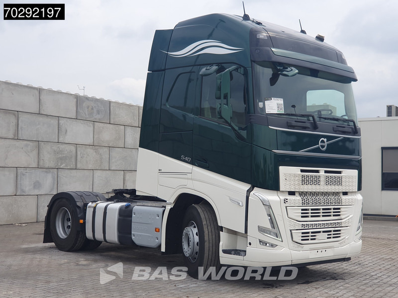 Volvo FH 500 4X2 XL TC ADR 2x Tanks VEB+ ACC Euro 6 - Tracteur routier: photos 3 Volvo FH 500 4X2 XL TC ADR 2x Tanks VEB+ ACC Euro 6 - Tracteur routier: photos 3