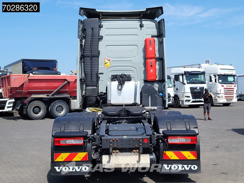 Volvo FH 500 6X2 Retarder 2x Tanks Hydraulik Liftachse - Tracteur routier: photos 3 Volvo FH 500 6X2 Retarder 2x Tanks Hydraulik Liftachse - Tracteur routier: photos 3