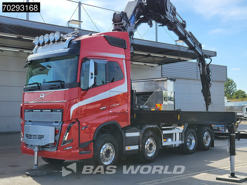 Volvo FH16 650 FH16 8X2 Tractorhead HMF 7020K-RCS Crane + Fly-Jib Lift+Steering Axle Navi ACC - Tracteur routier: photos 5 Volvo FH16 650 FH16 8X2 Tractorhead HMF 7020K-RCS Crane + Fly-Jib Lift+Steering Axle Navi ACC - Tracteur routier: photos 5