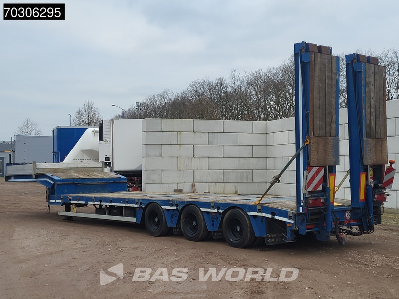 Turbos-Hoet TUV 03/26 3x Steering Axle - Semi-remorque surbaissé: photos 2 Turbos-Hoet TUV 03/26 3x Steering Axle - Semi-remorque surbaissé: photos 2