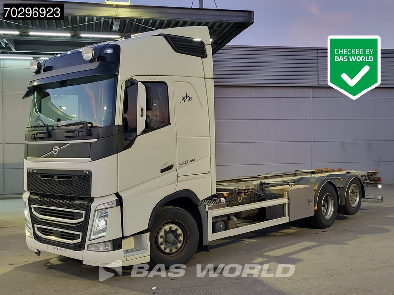 Volvo FH 540 6X2 Lift+Steering Axle ACC Automatic Retarder Euro 6 - Camion porte-conteneur/ Caisse mobile: photos 1 Volvo FH 540 6X2 Lift+Steering Axle ACC Automatic Retarder Euro 6 - Camion porte-conteneur/ Caisse mobile: photos 1