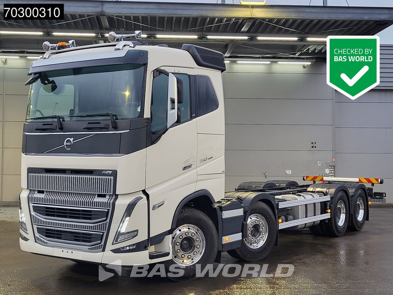 Volvo FH16 750 FH 8X4 NEW 8x4 chassis! Air suspension Big-Axle Automatic VEB+ Euro 6 - Châssis cabine: photos 1 Volvo FH16 750 FH 8X4 NEW 8x4 chassis! Air suspension Big-Axle Automatic VEB+ Euro 6 - Châssis cabine: photos 1