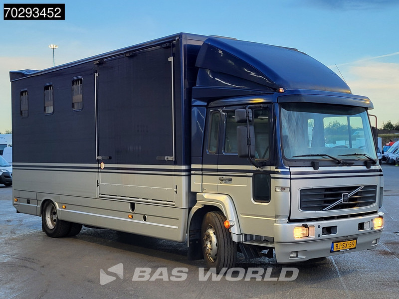 Volvo FL6 180 FL 4X2 NL-Horsetruck 4 Horses Pferdentransport Manual Euro 2 - Camion bétaillère: photos 3 Volvo FL6 180 FL 4X2 NL-Horsetruck 4 Horses Pferdentransport Manual Euro 2 - Camion bétaillère: photos 3