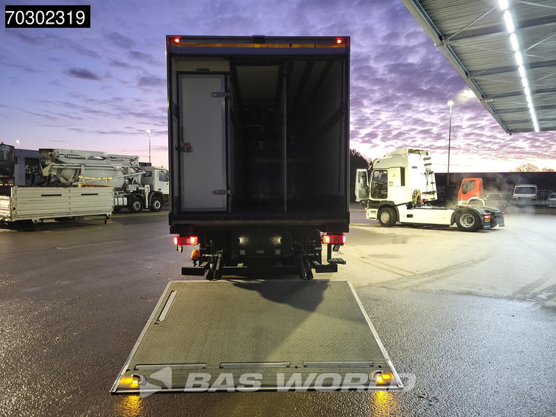 Volvo FM 330 6X2 Frigoblock FK25SL 2000kg Ladebordwand Lift+Steering Axle Euro 6 - Camion frigorifique: photos 5 Volvo FM 330 6X2 Frigoblock FK25SL 2000kg Ladebordwand Lift+Steering Axle Euro 6 - Camion frigorifique: photos 5