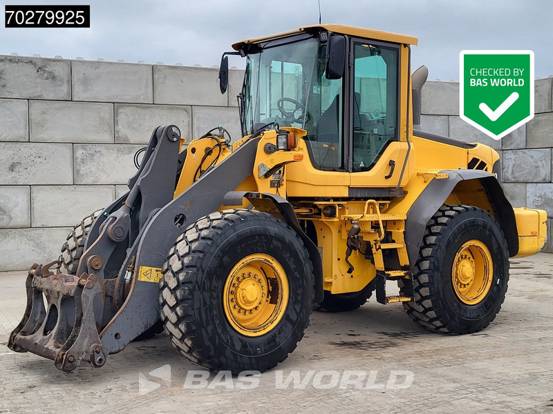 Volvo L90 F DUTCH MACHINE - Chargeuse sur pneus: photos 1 Volvo L90 F DUTCH MACHINE - Chargeuse sur pneus: photos 1