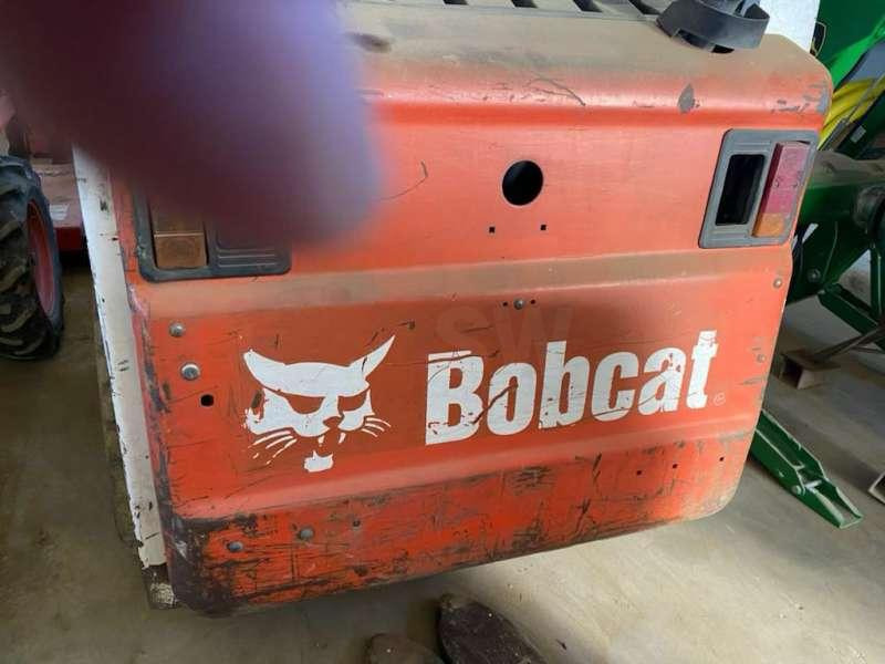 Bobcat T140 - Chargeuse compacte sur chenilles: photos 3 Bobcat T140 - Chargeuse compacte sur chenilles: photos 3